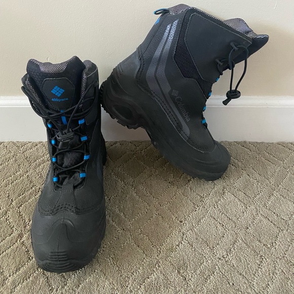 Columbia Shoes | Columbia Omni Heat 400 Grams Men Waterproof Winter Snow Boots Size 7 | Color: Black/Silver | Size: 7 | Moegalal2006's Closet